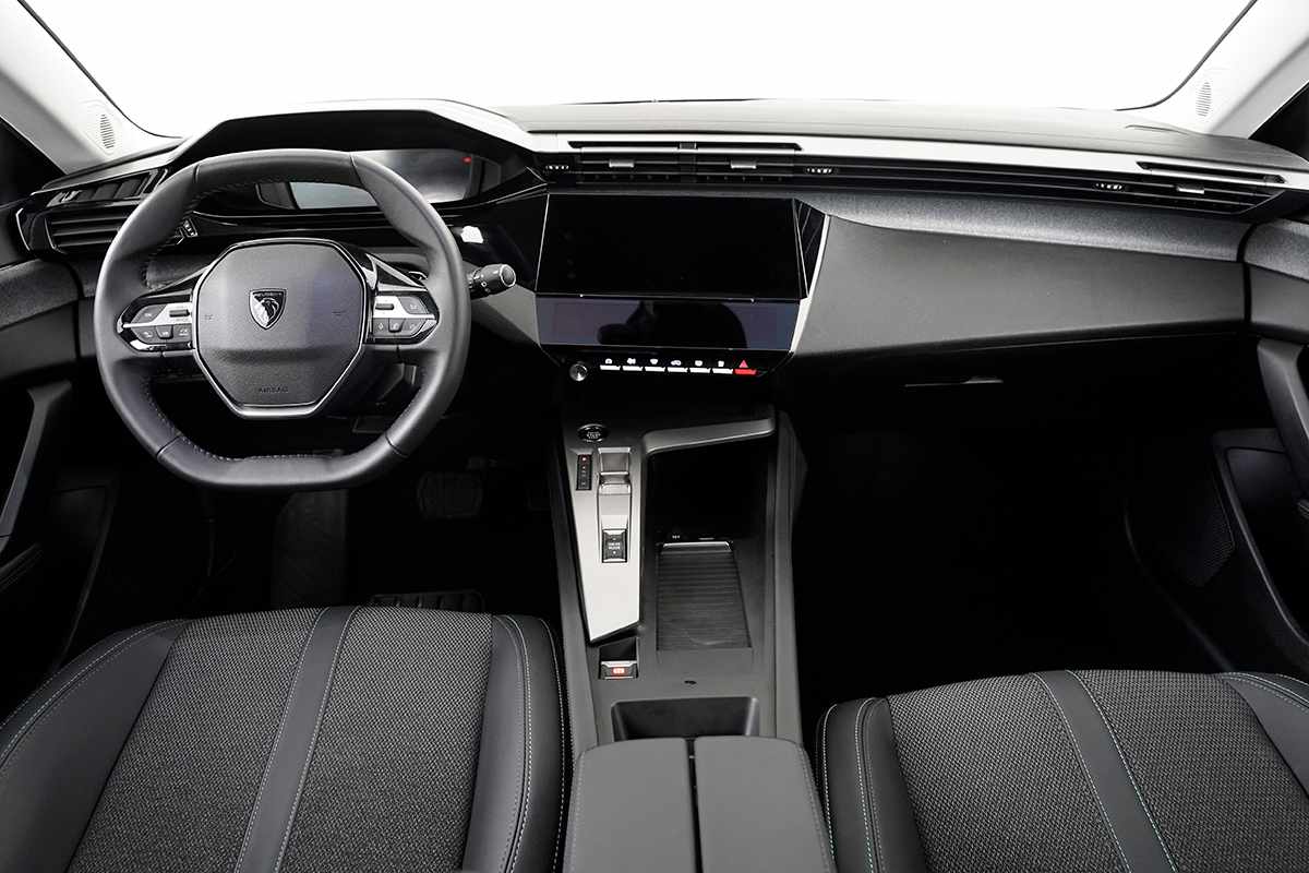 peugeot-308-sw-2024-gasolina-1199cc