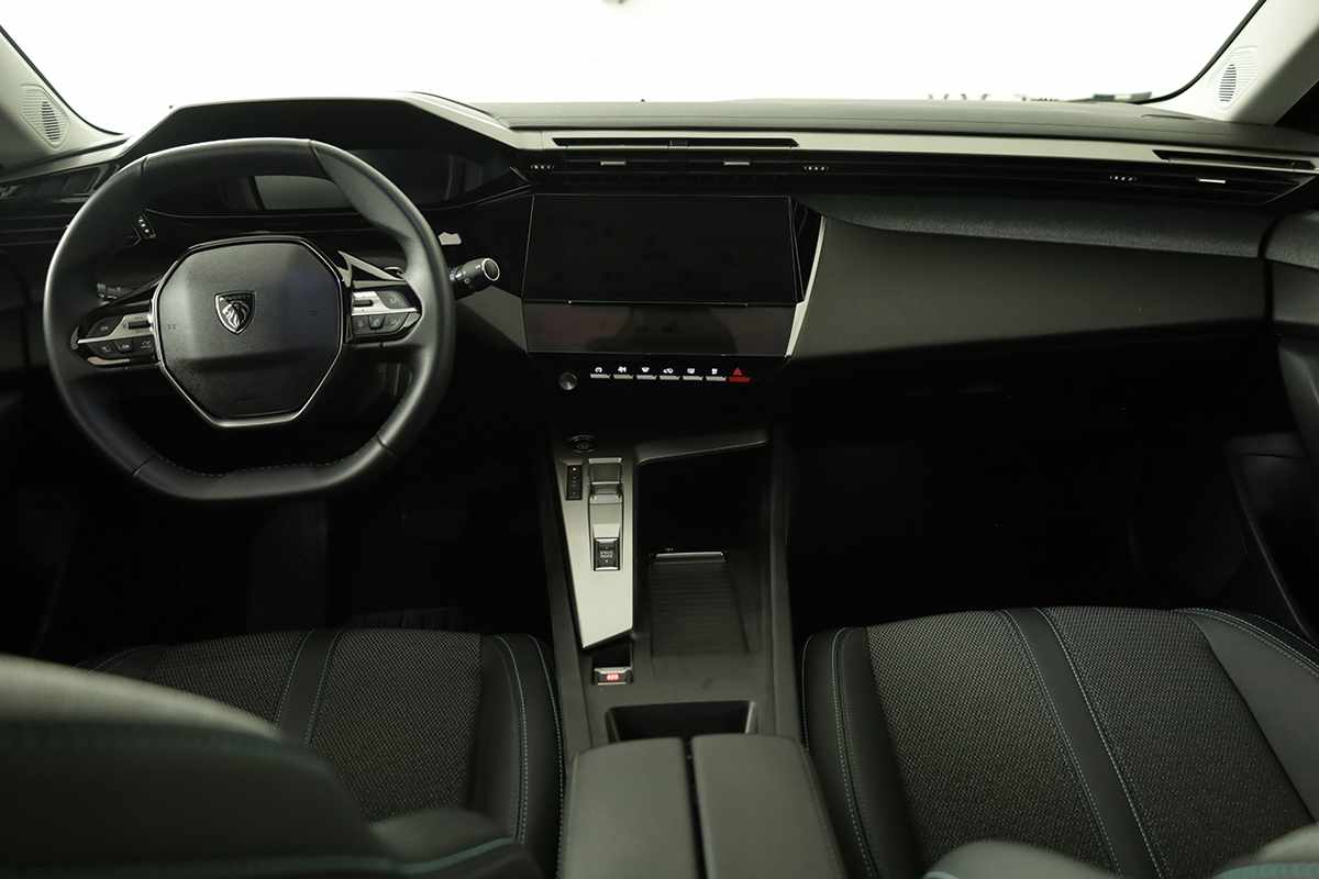 peugeot-308-2023-hibrido-a-gasolina-1598cc