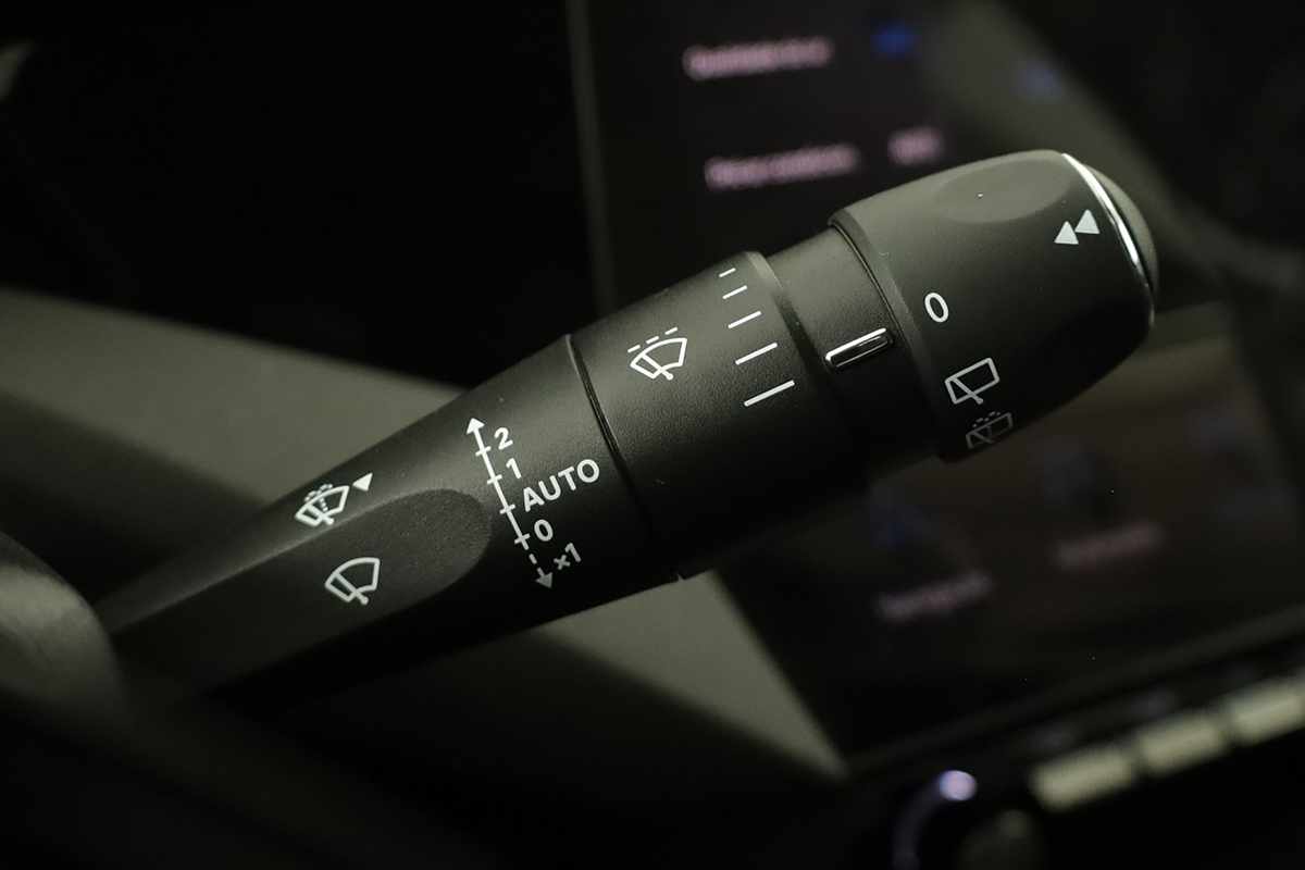 peugeot-308-2023-hibrido-a-gasolina-1598cc