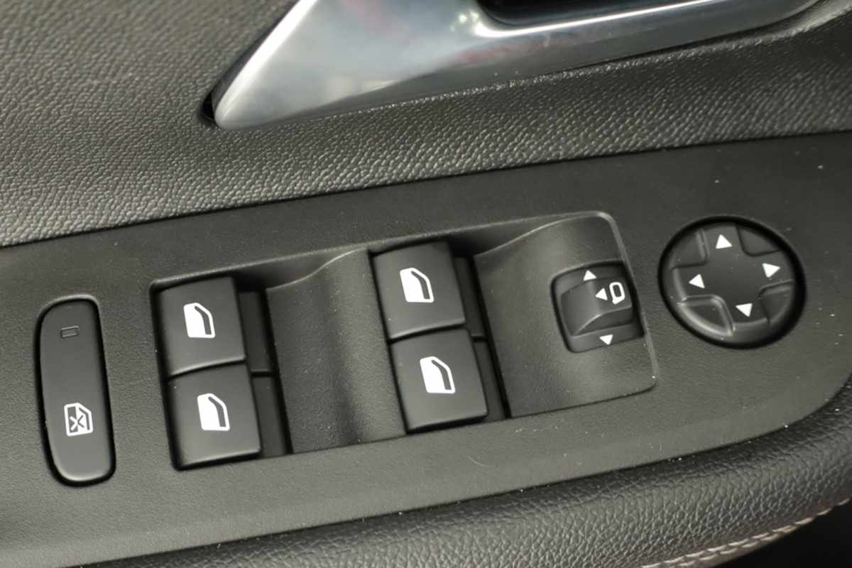 opel-mokka-2024-gasolina-1199cc