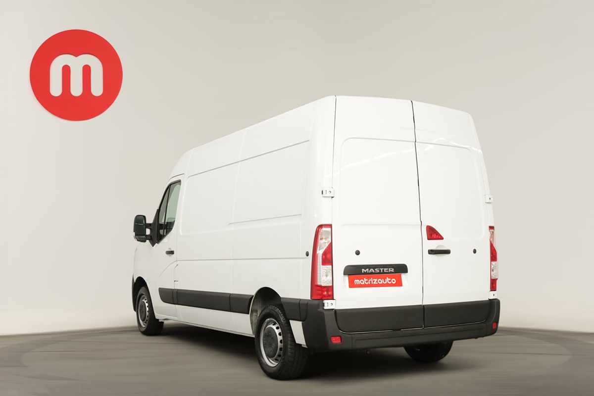 renault-master-2024-diesel-2299cc