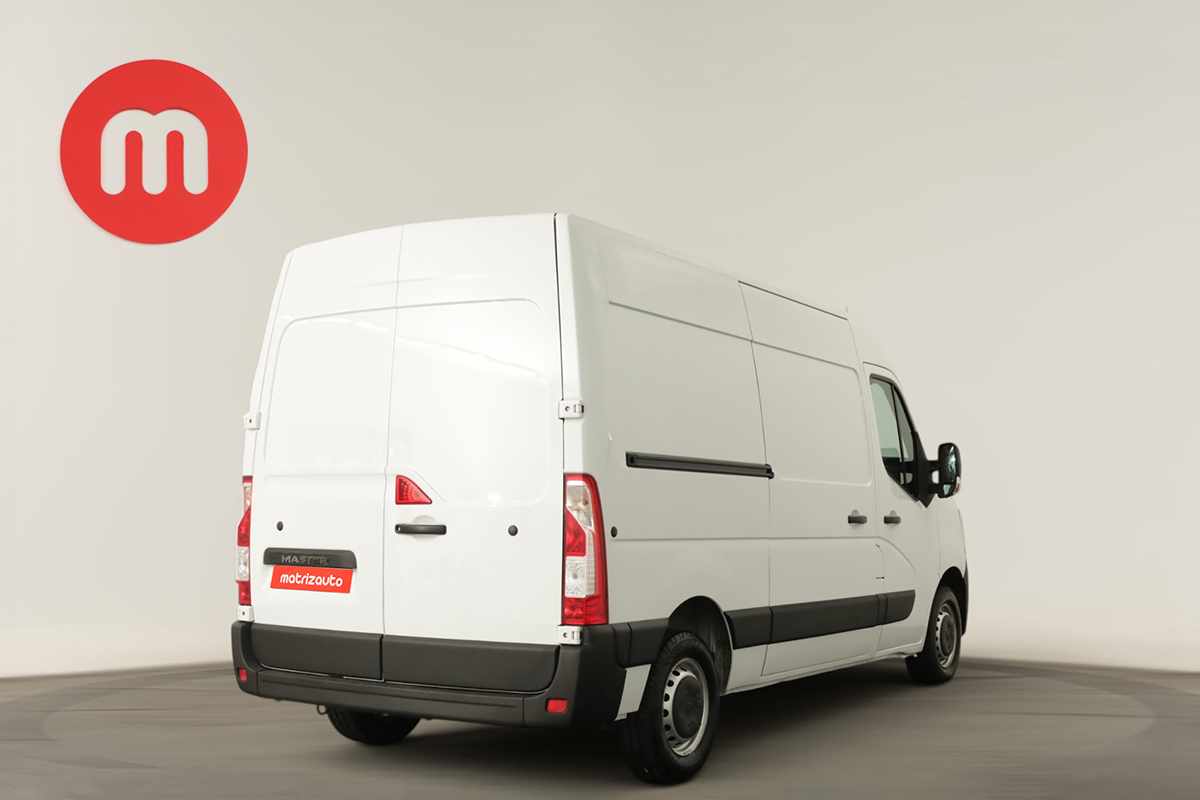 renault-master-2024-diesel-2299cc