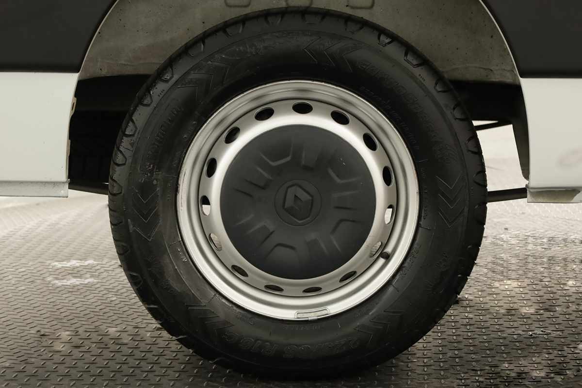 renault-master-2024-diesel-2299cc