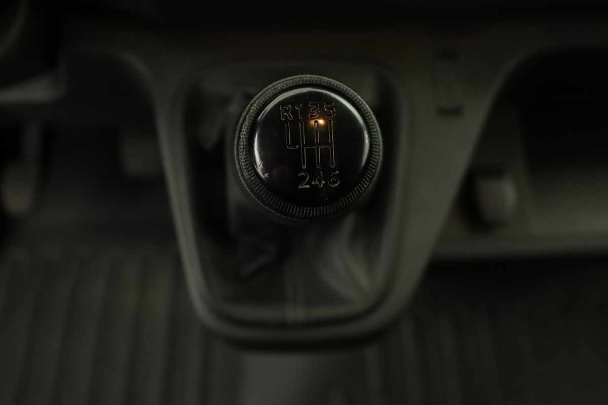 renault-master-2024-diesel-2299cc