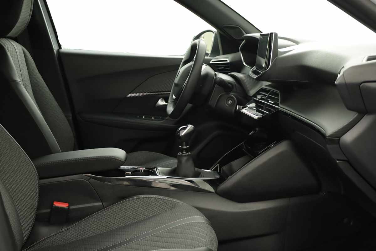 peugeot-2008-2025-gasolina-1199cc