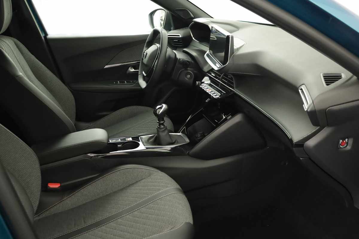 peugeot-2008-2025-gasolina-1199cc