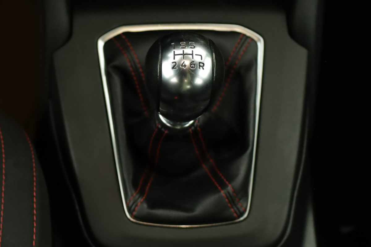 ford-focus-2024-gasolina-998cc