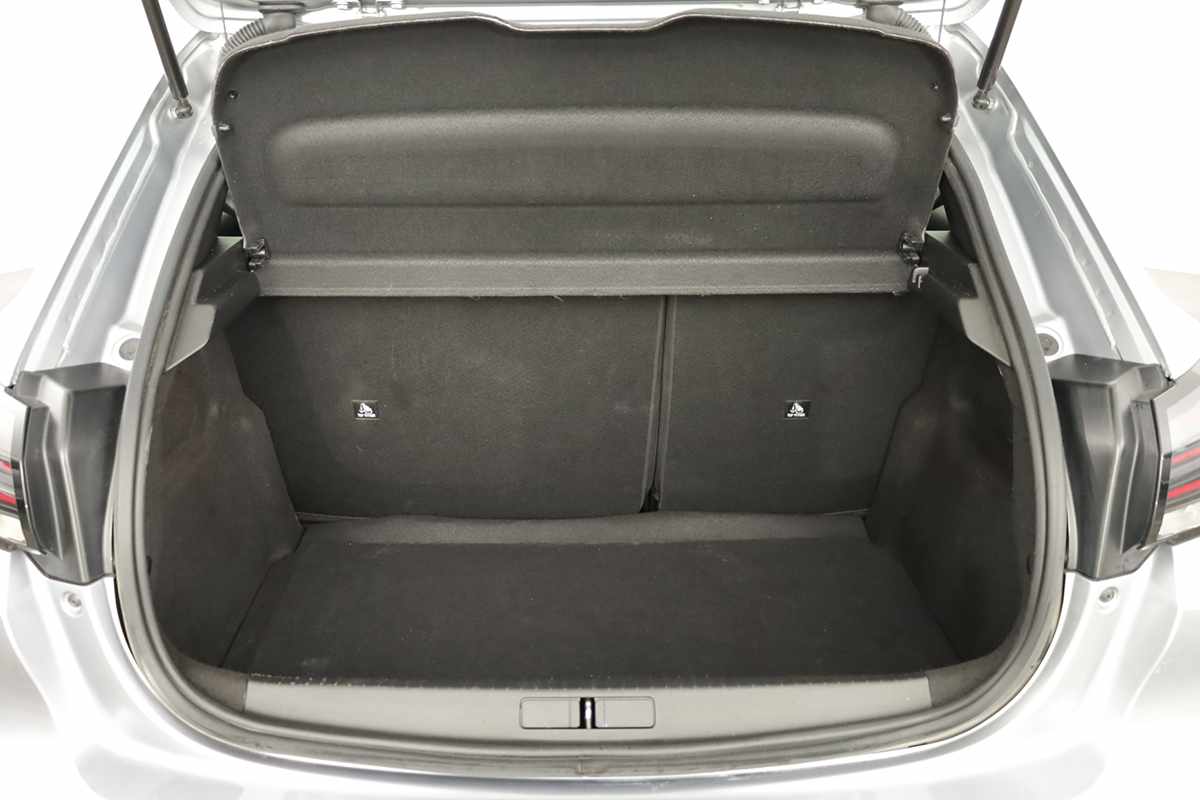 peugeot-208-2025-gasolina-1199cc