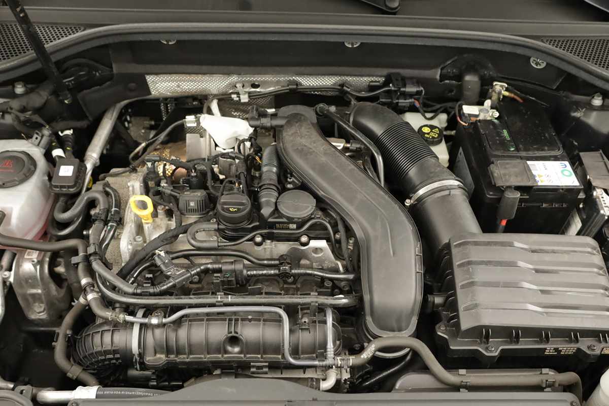 audi-q2-2023-gasolina-1498cc