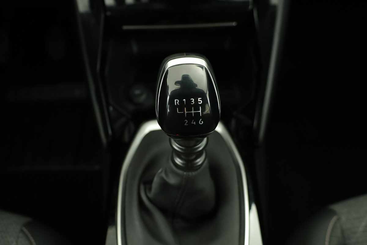 peugeot-208-2025-gasolina-1199cc