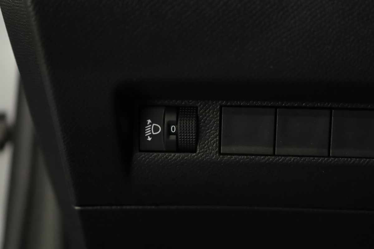 peugeot-208-2025-gasolina-1199cc