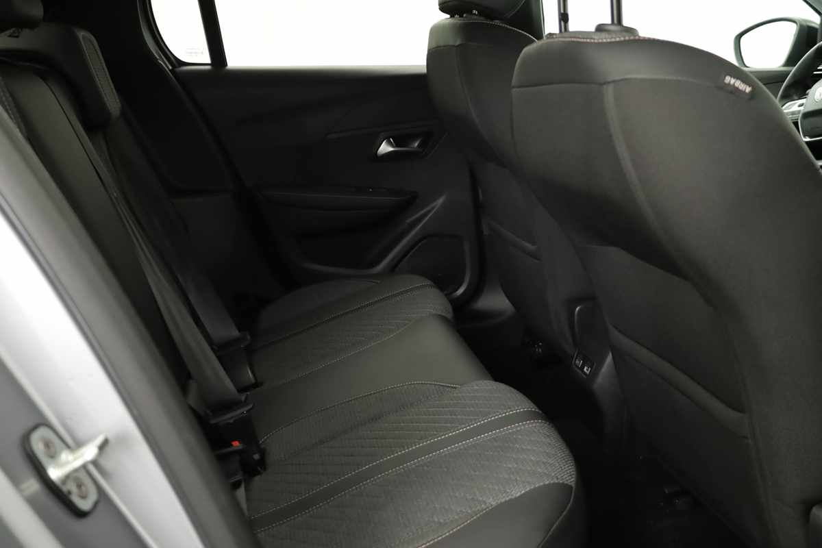 peugeot-208-2025-gasolina-1199cc