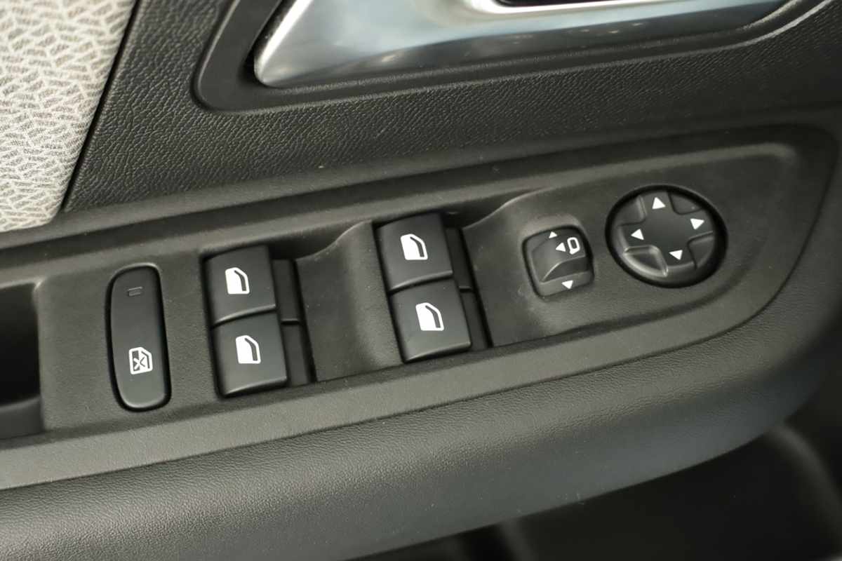 citroen-c4-2024-gasolina-1199cc