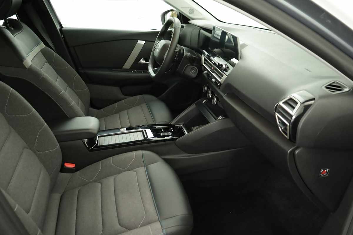citroen-c4-2024-gasolina-1199cc