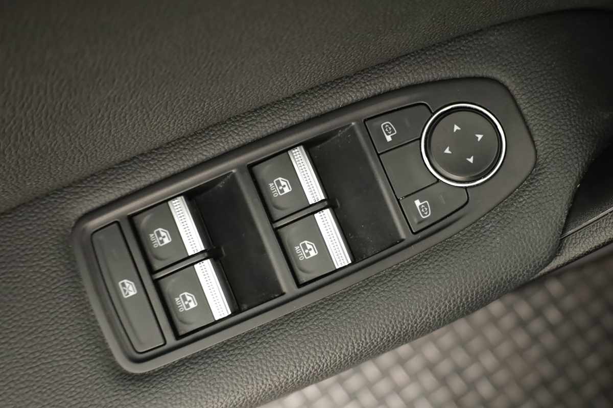 renault-captur-2023-gpl-999cc