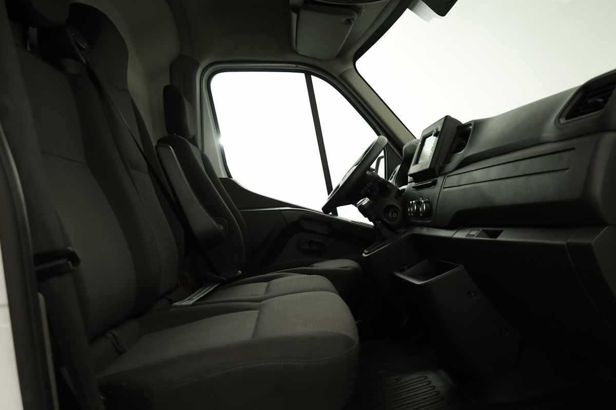 renault-master-2022-diesel-2299cc