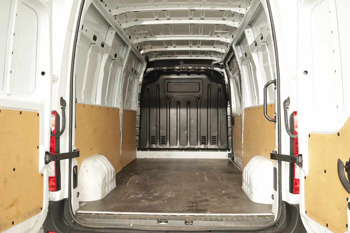renault-master-2022-diesel-2299cc