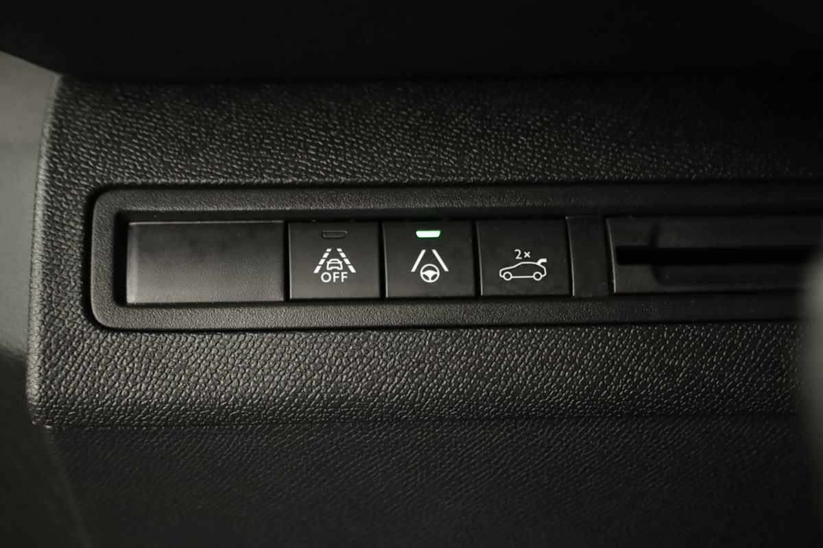 peugeot-3008-2024-gasolina-1199cc