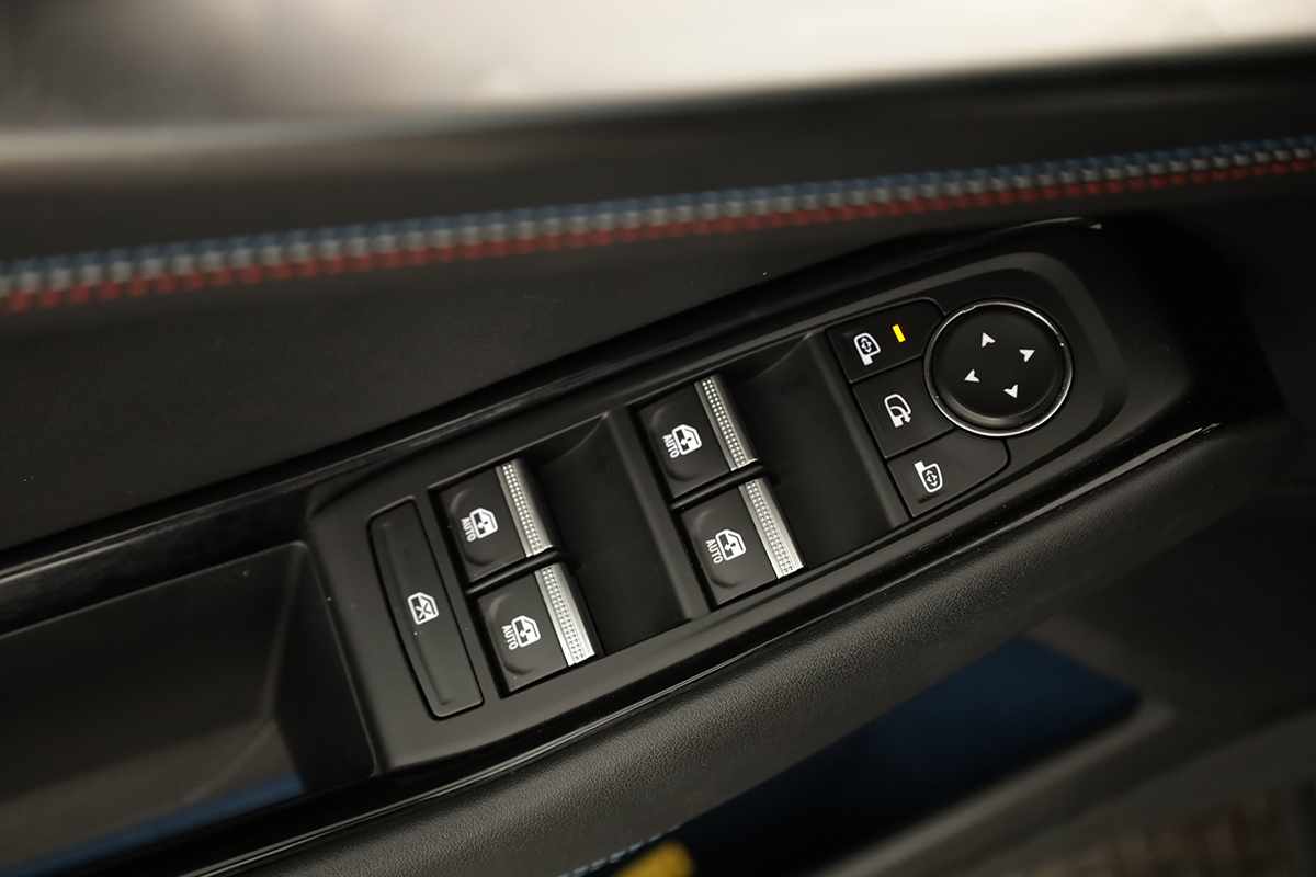renault-rafale-2025-hibrido-a-gasolina-1199cc
