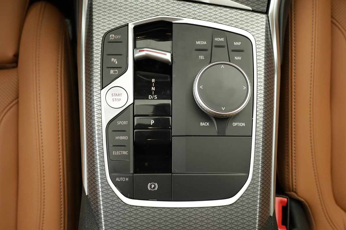bmw-serie-3-2024-hibrido-a-gasolina-1998cc