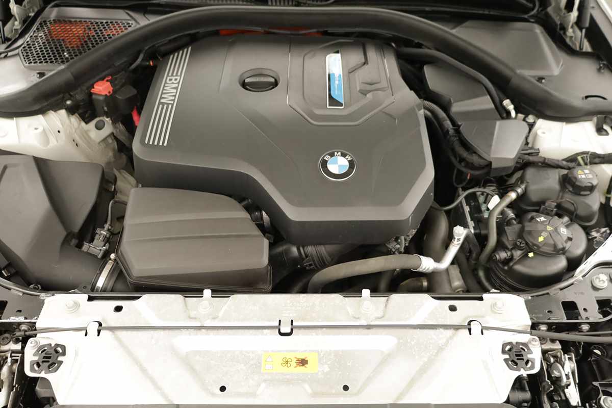 bmw-serie-3-2024-hibrido-a-gasolina-1998cc