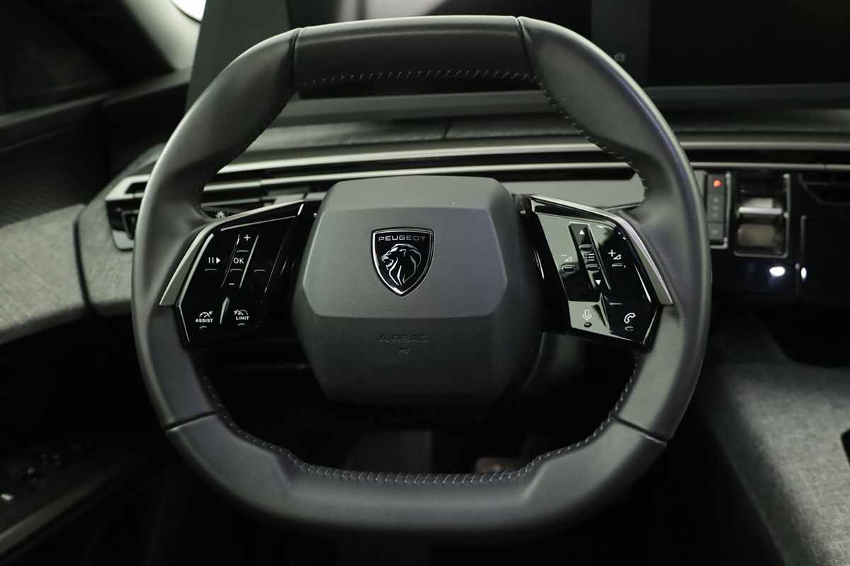peugeot-5008-2025-gasolina-1199cc