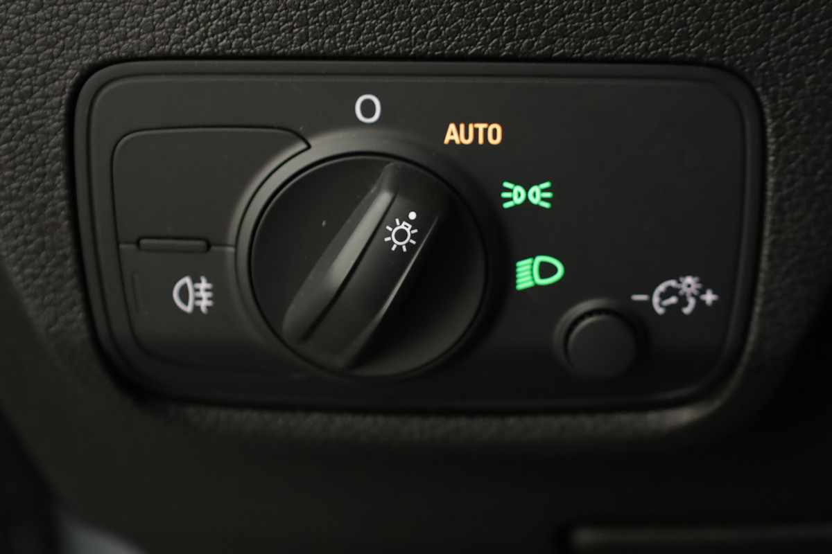 audi-q2-2023-gasolina-1498cc