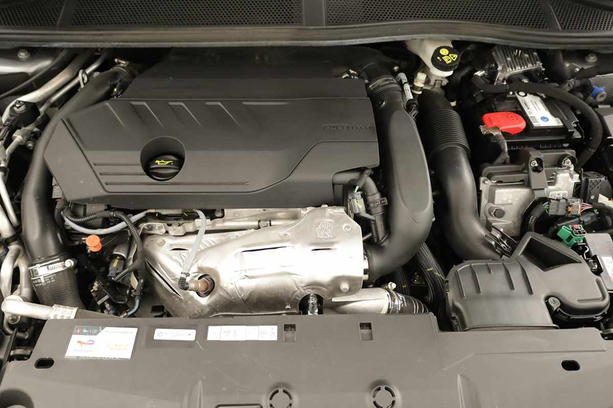 peugeot-408-2024-hibrido-a-gasolina-1598cc