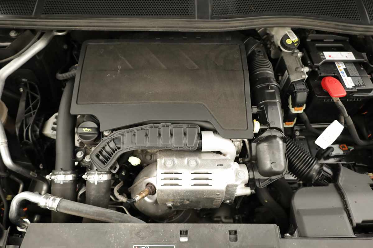 peugeot-308-2024-gasolina-1199cc