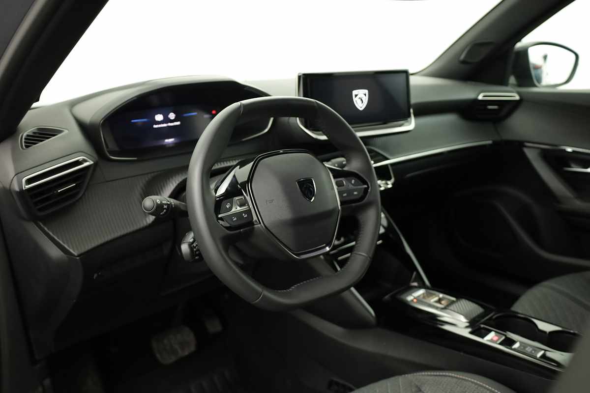 peugeot-e-2008-2025-eletrico-0cc
