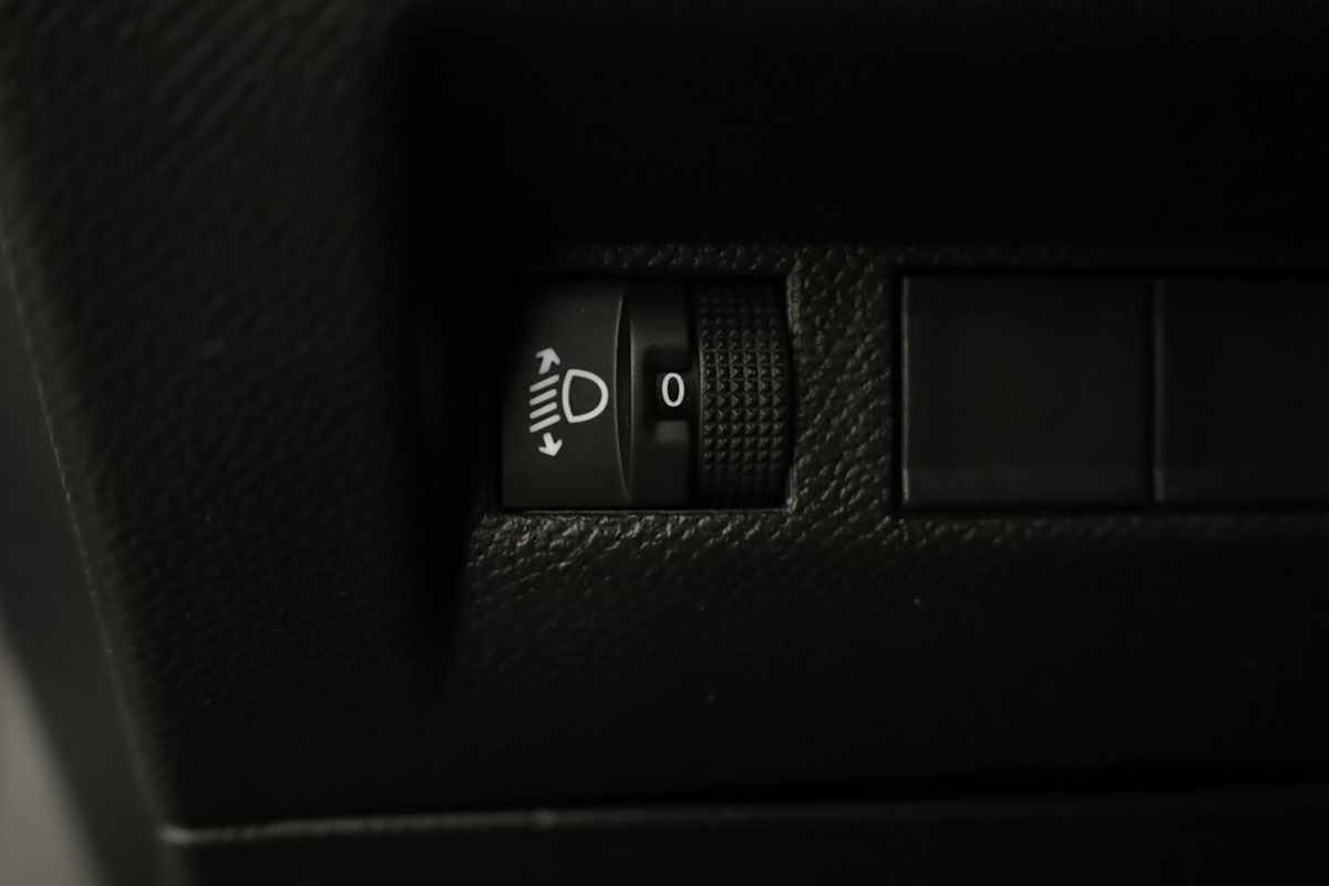 peugeot-e-2008-2025-eletrico-0cc