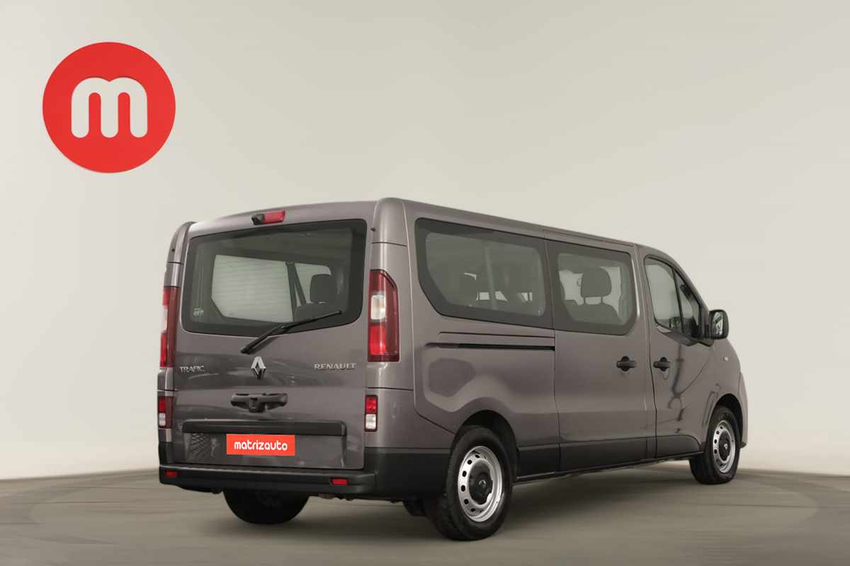 renault-trafic-2018-diesel-1598cc