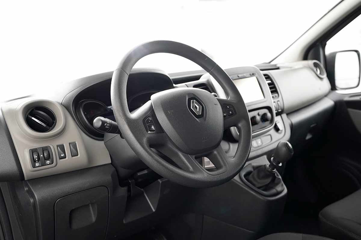 renault-trafic-2018-diesel-1598cc