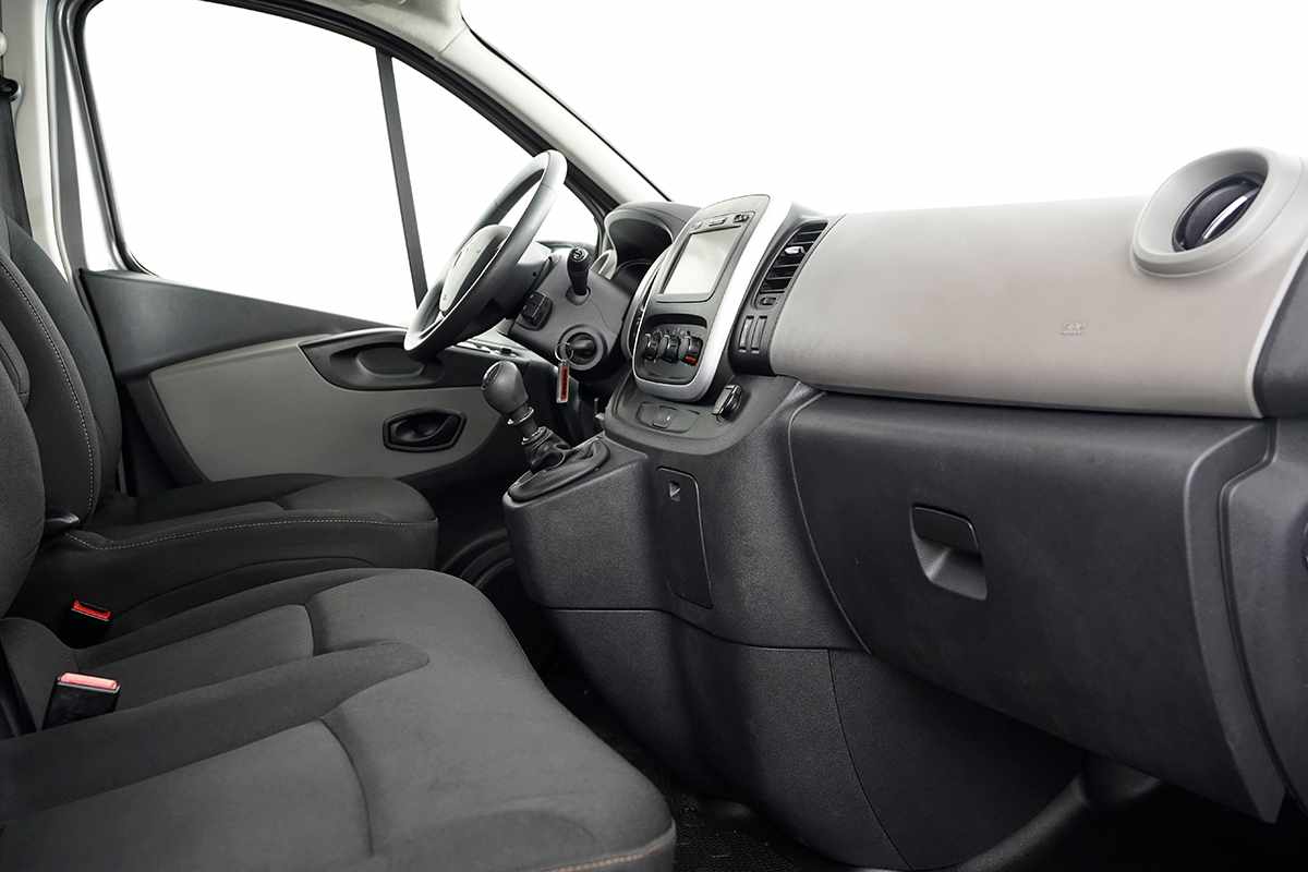 renault-trafic-2018-diesel-1598cc