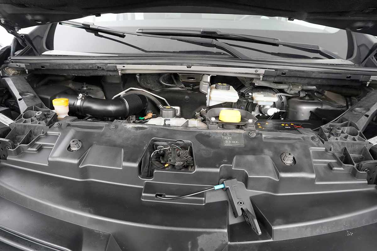 renault-trafic-2018-diesel-1598cc