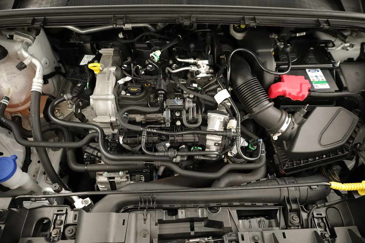 ford-puma-2025-gasolina-998cc
