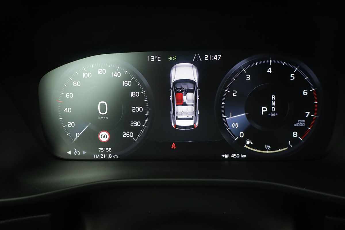 volvo-xc40-2024-gasolina-1477cc
