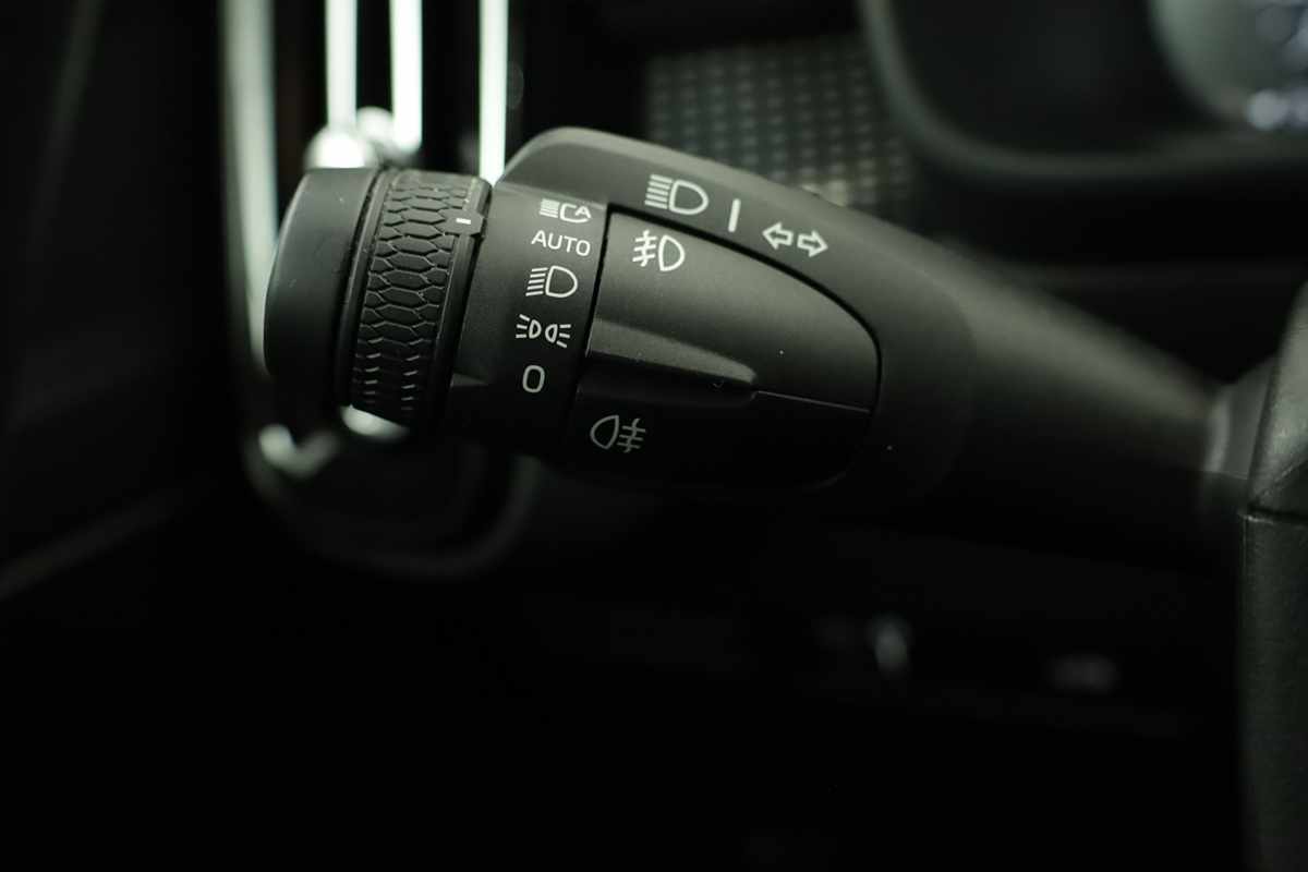 volvo-xc40-2024-gasolina-1477cc