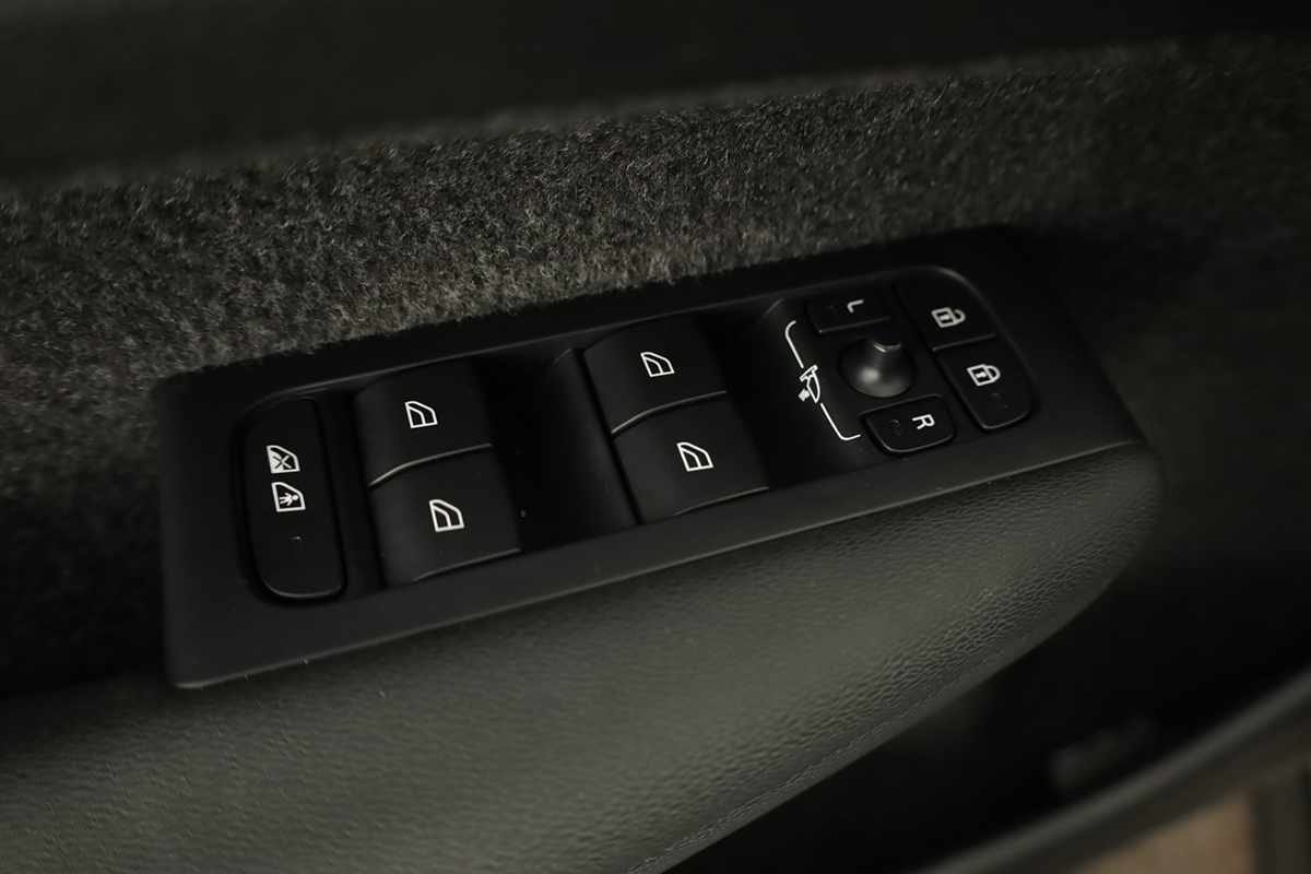 volvo-xc40-2024-gasolina-1477cc