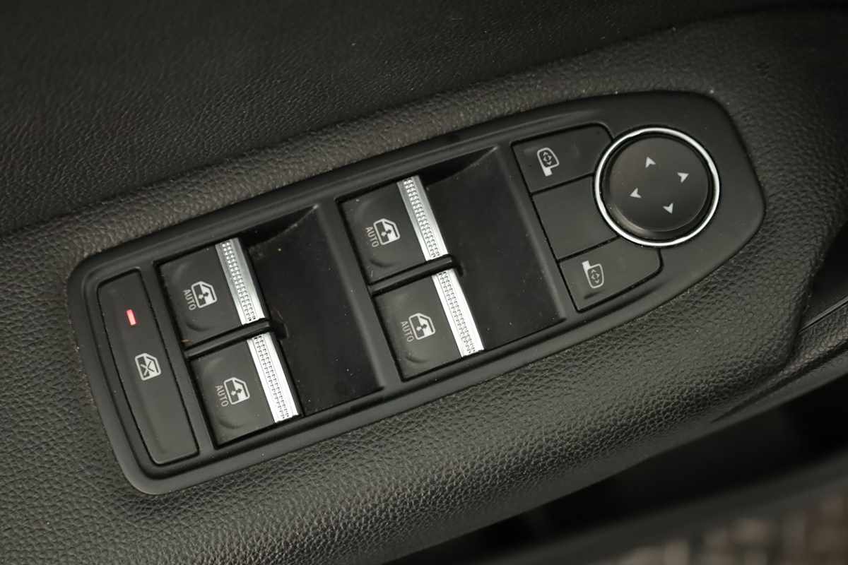 renault-captur-2023-gpl-999cc