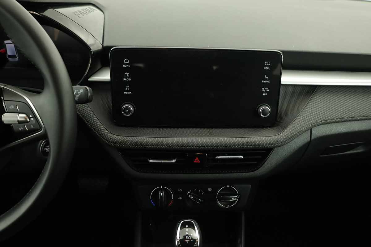 skoda-fabia-2025-gasolina-999cc