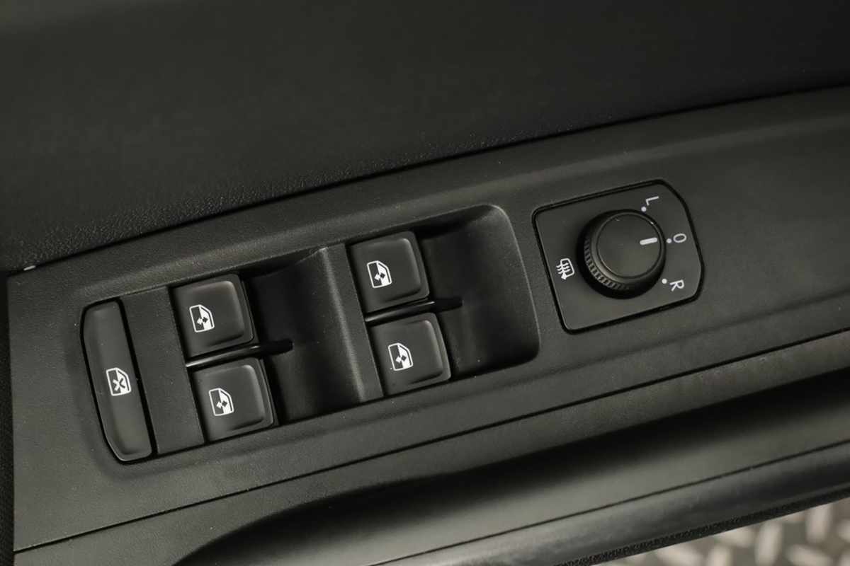 skoda-fabia-2025-gasolina-999cc