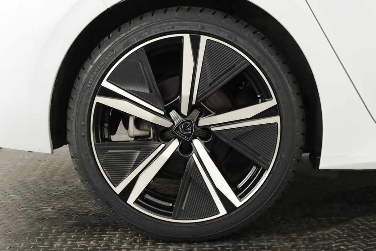 peugeot-308-2024-gasolina-1199cc