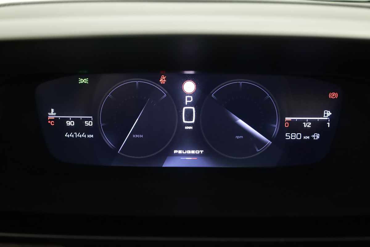 peugeot-308-2024-gasolina-1199cc