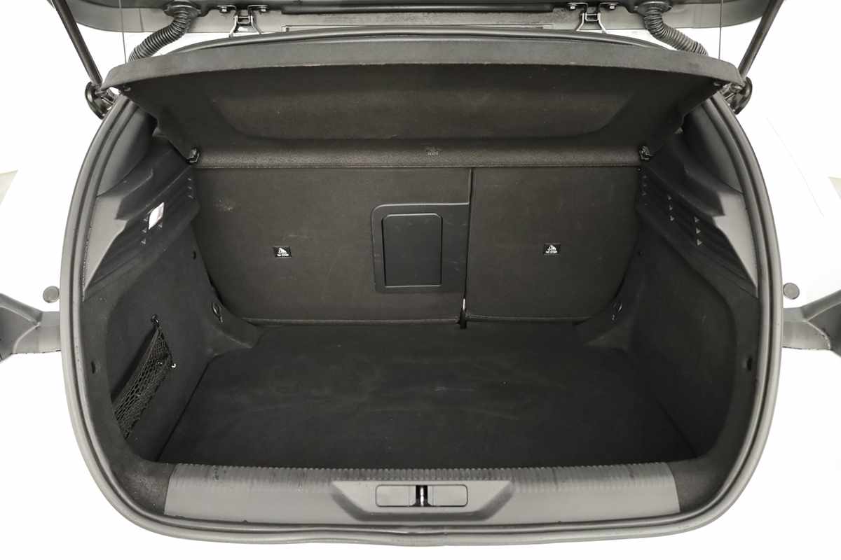 peugeot-308-2024-gasolina-1199cc