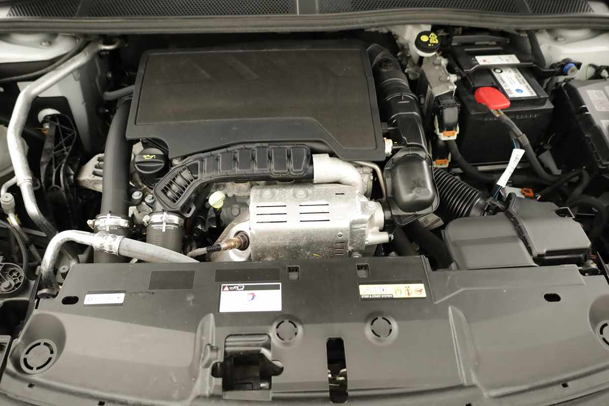 peugeot-308-2024-gasolina-1199cc