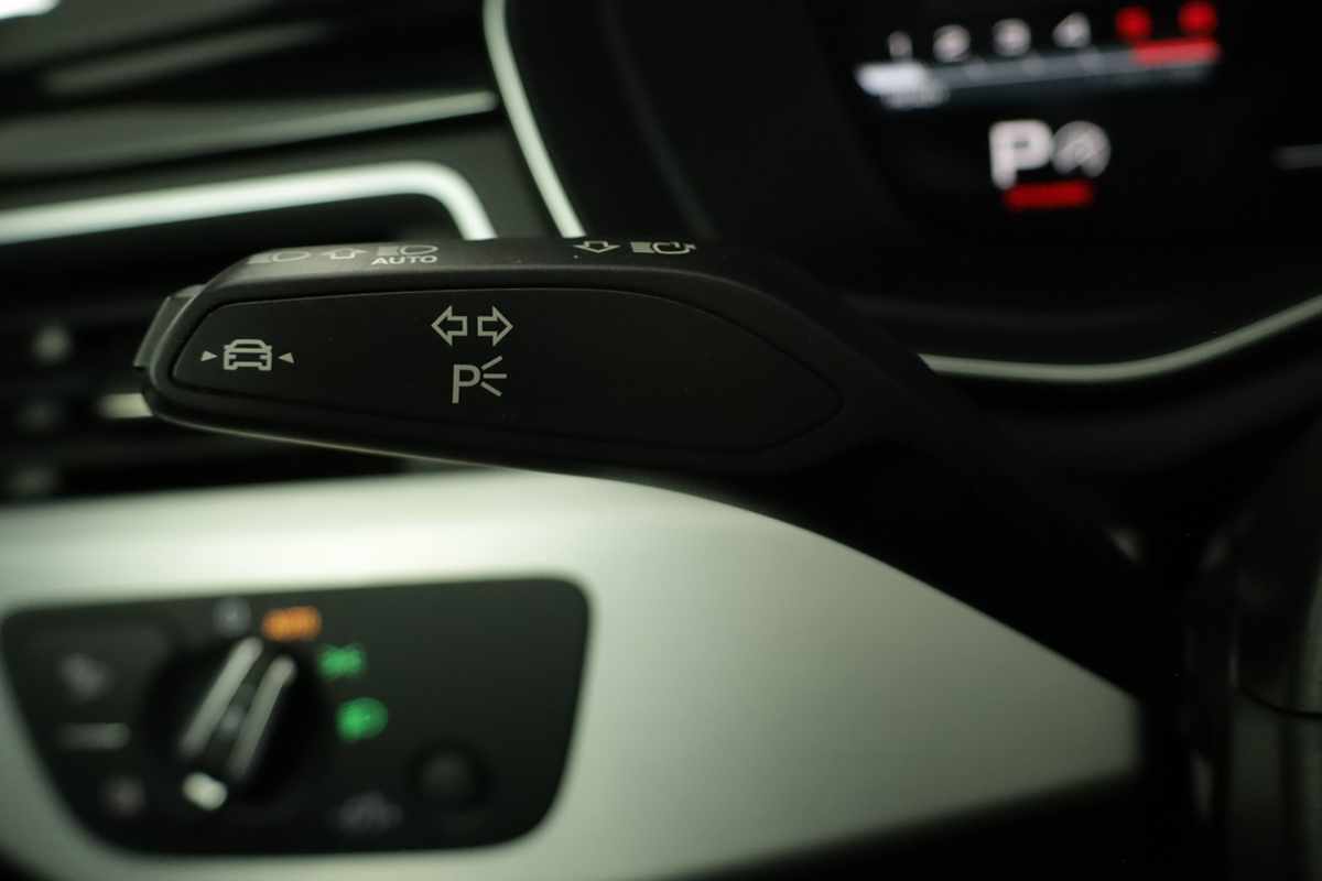 audi-a5-sportback-2023-diesel-1968cc
