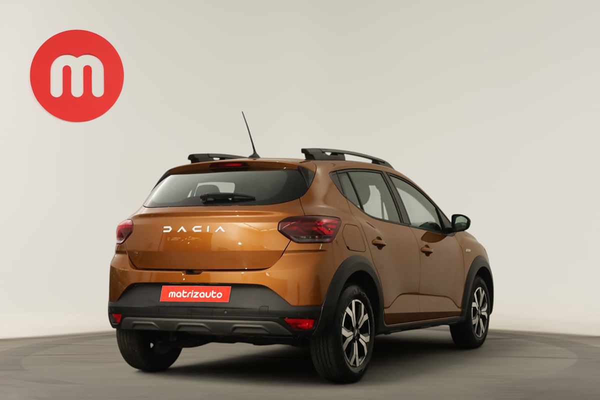 dacia-sandero-2024-gasolina-999cc