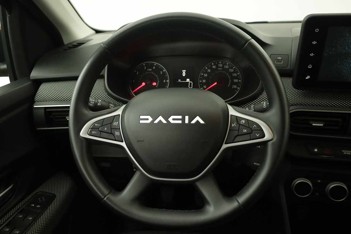dacia-sandero-2024-gasolina-999cc