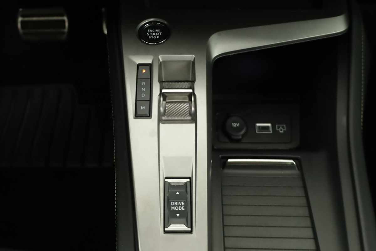peugeot-308-2024-gasolina-1199cc